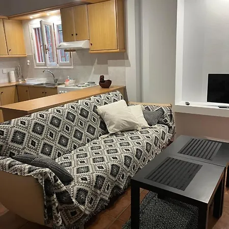 Theoni's Village Ii Apartment *